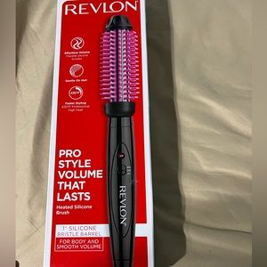 REVLON Heated Silicone Brush
